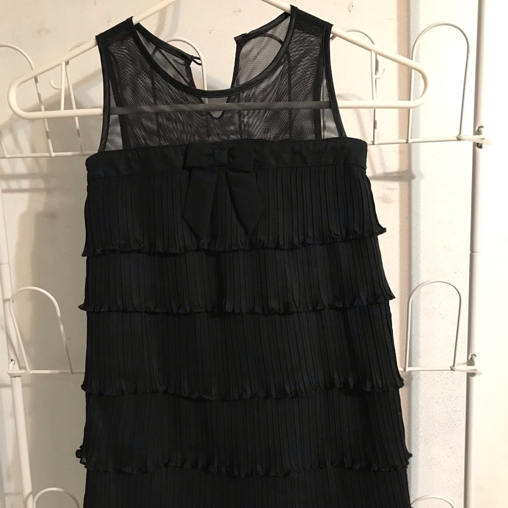 Girls sleeveless black flapper style dress
